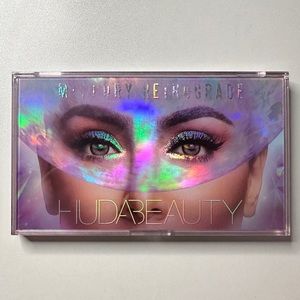 huda beauty mercury retrograde palette